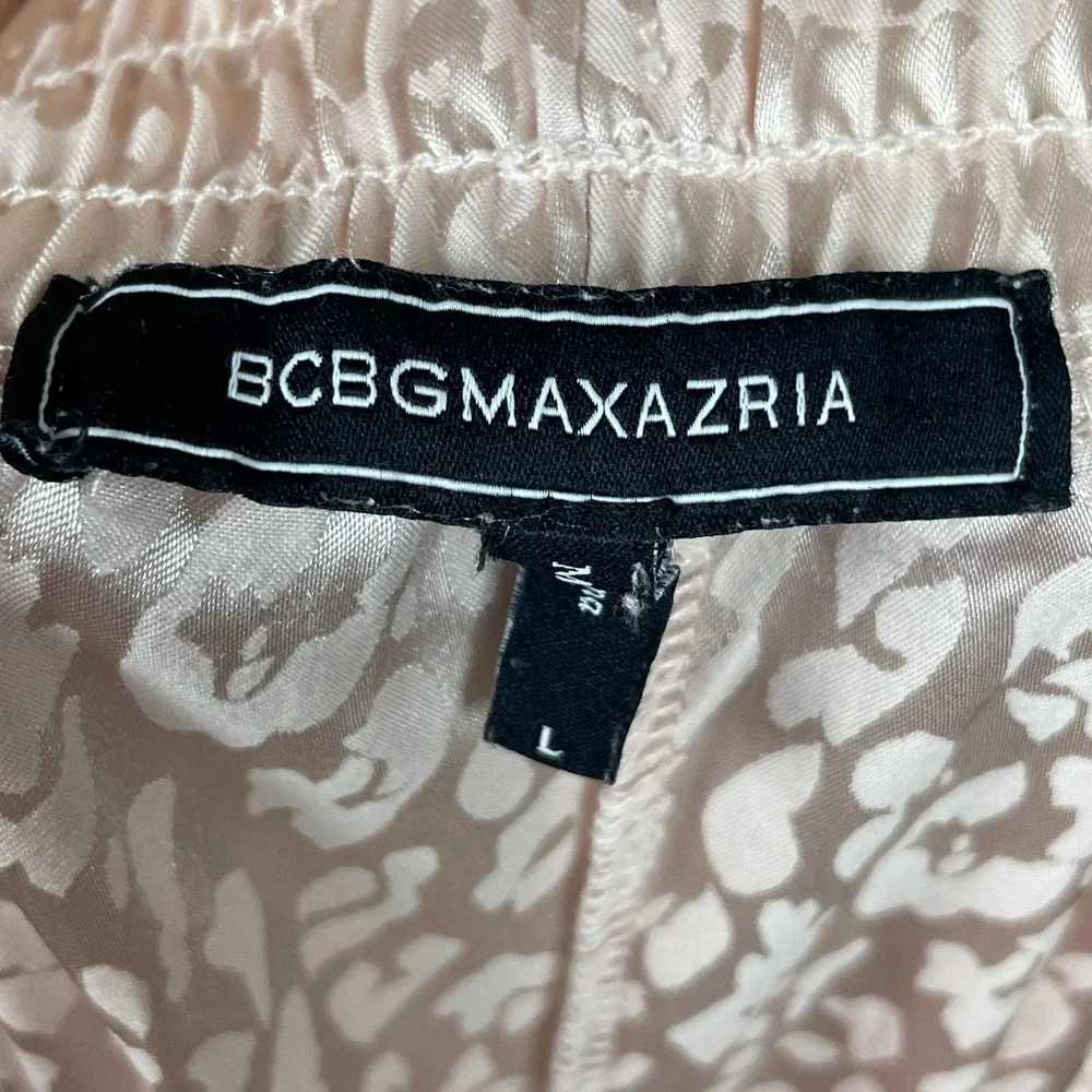 BCBG MaxAzria Satin Pajama Set Size L Pale Pink Leopard Print Monotone Luxe‎